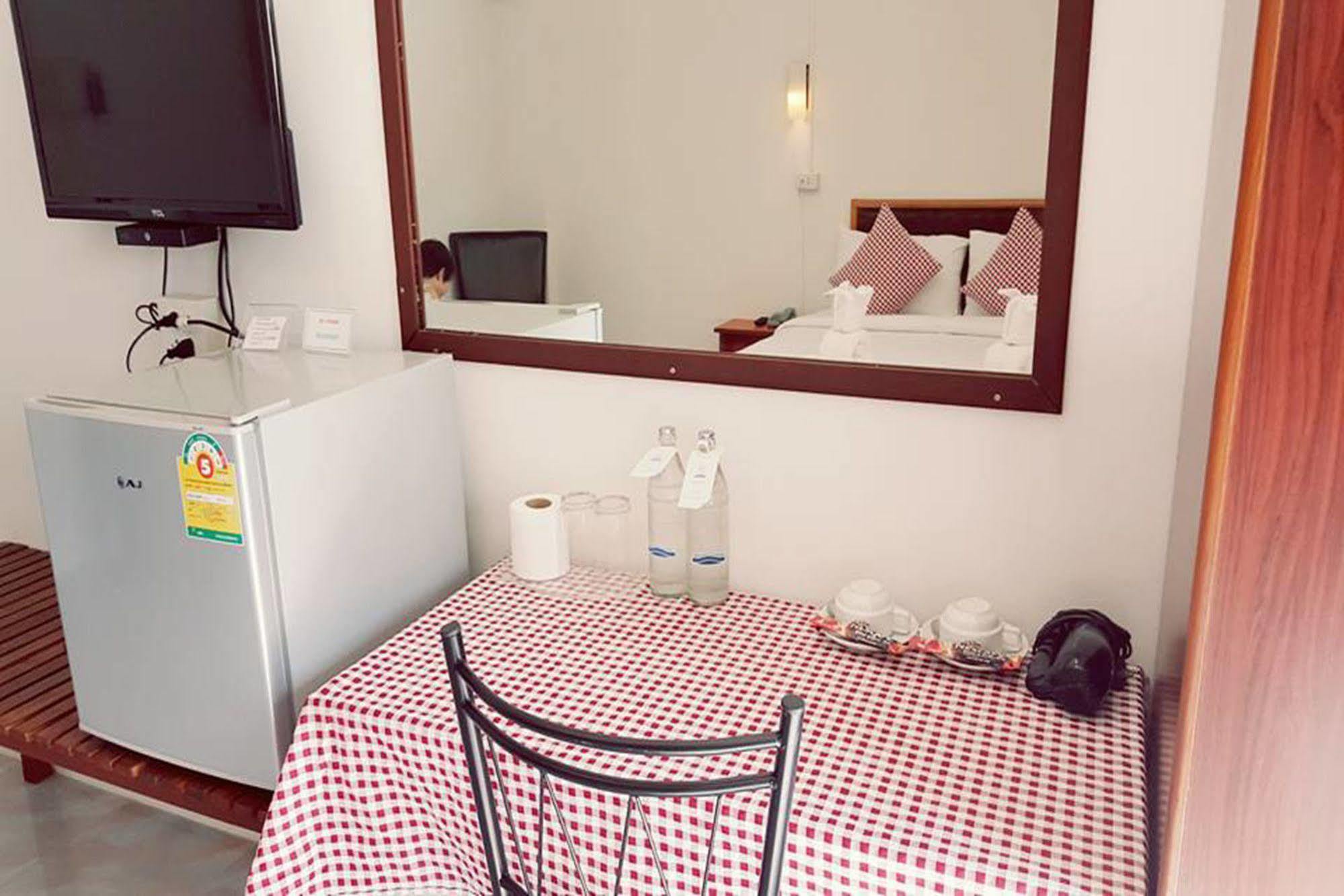Hotel De Ratt Phuket Luaran gambar