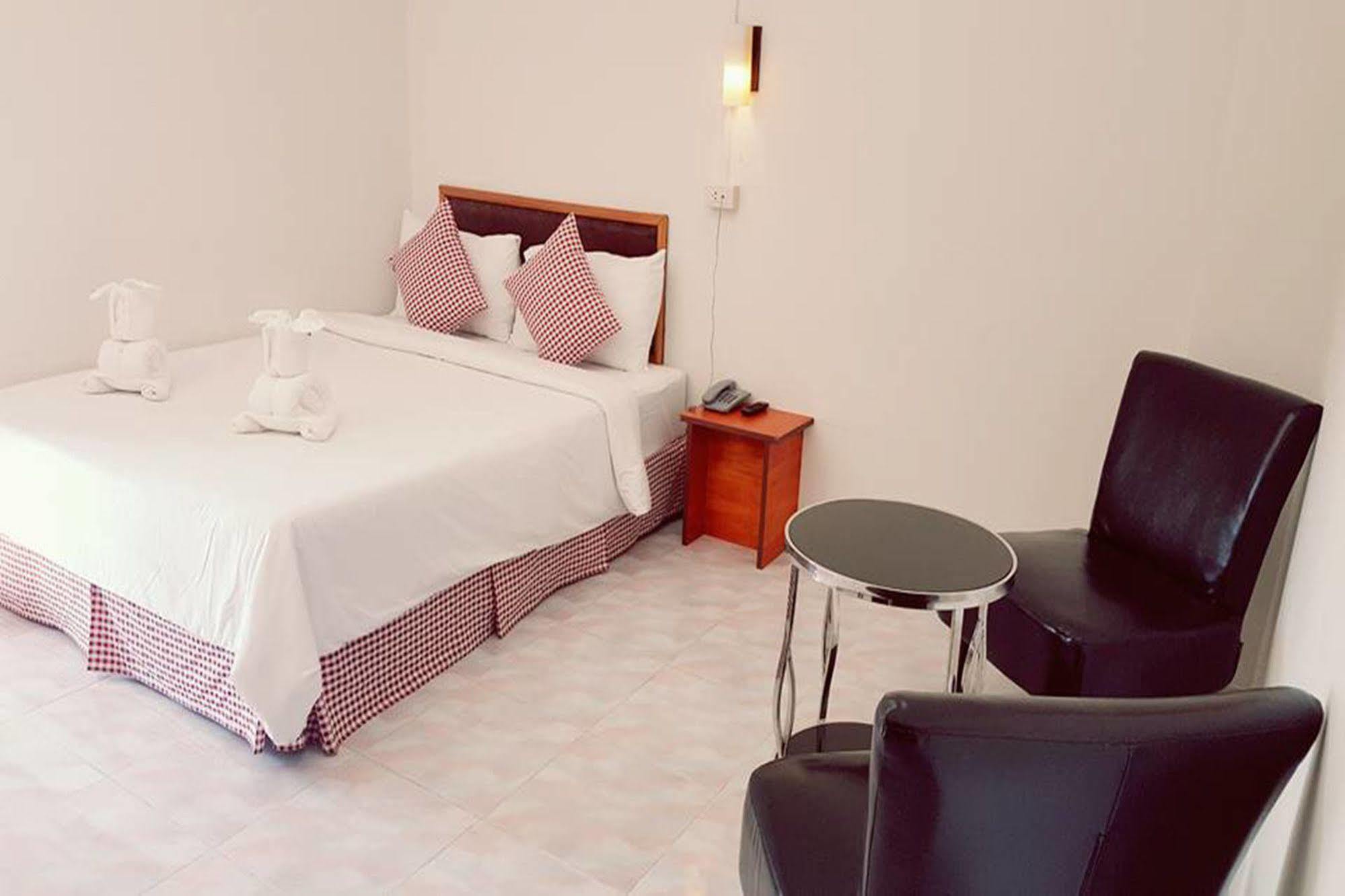 Hotel De Ratt Phuket Luaran gambar