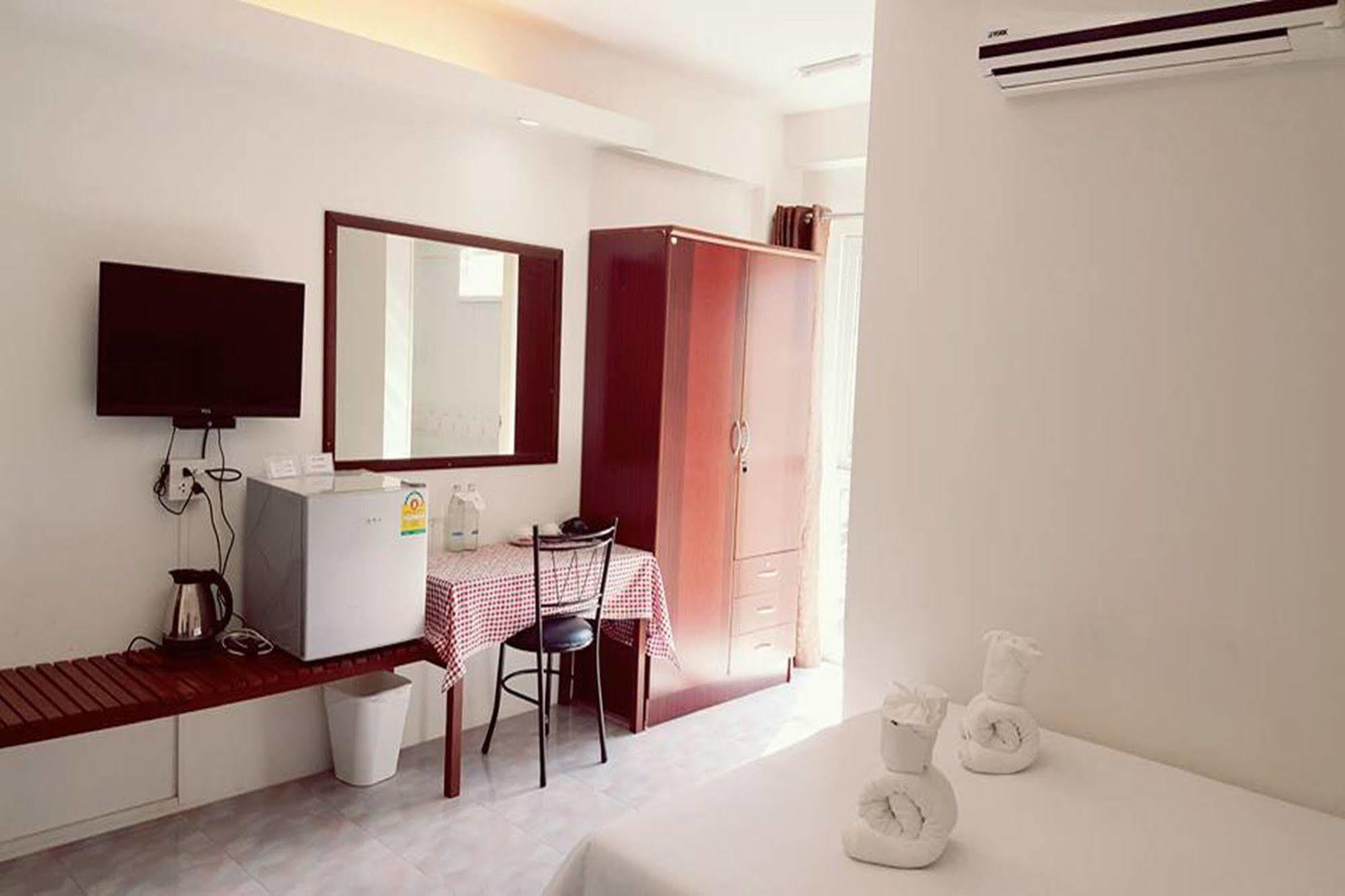 Hotel De Ratt Phuket Luaran gambar
