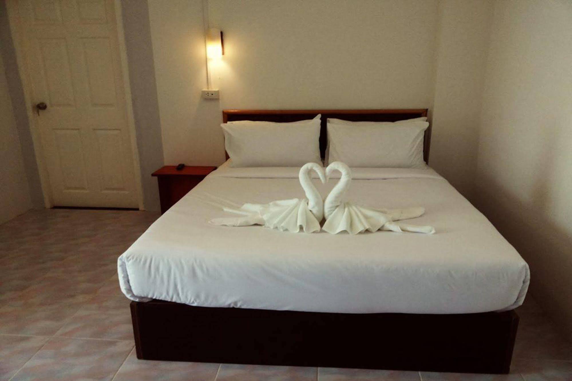Hotel De Ratt Phuket Luaran gambar